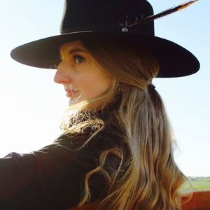 Meet your Posher, River